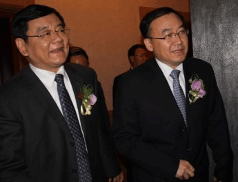 國家質(zhì)檢總局副局長劉平均，河南省副省長徐濟(jì)超進(jìn)入會場